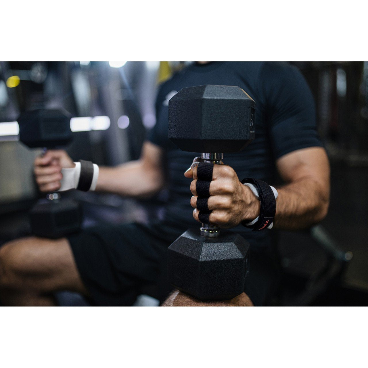 Calleras Gym Grises de Carnaza con Ajuste Elástico para 4 Dedos