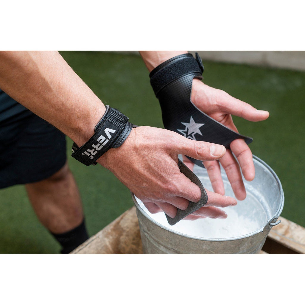 Calleras Gym de Fibra de Carbono con Orificios para 3 Dedos